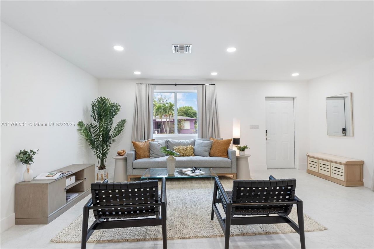 1212 NW 6th Ct, Fort Lauderdale, FL 33311 Photo