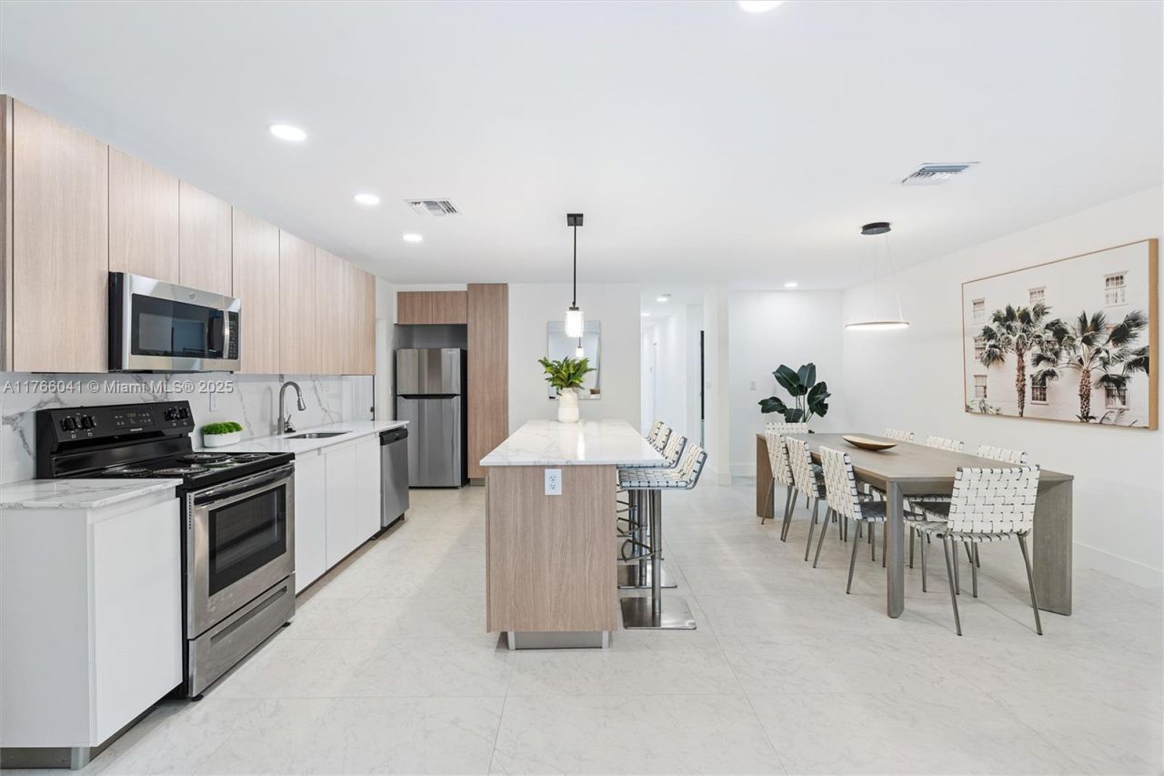 1212 NW 6th Ct, Fort Lauderdale, FL 33311 Photo