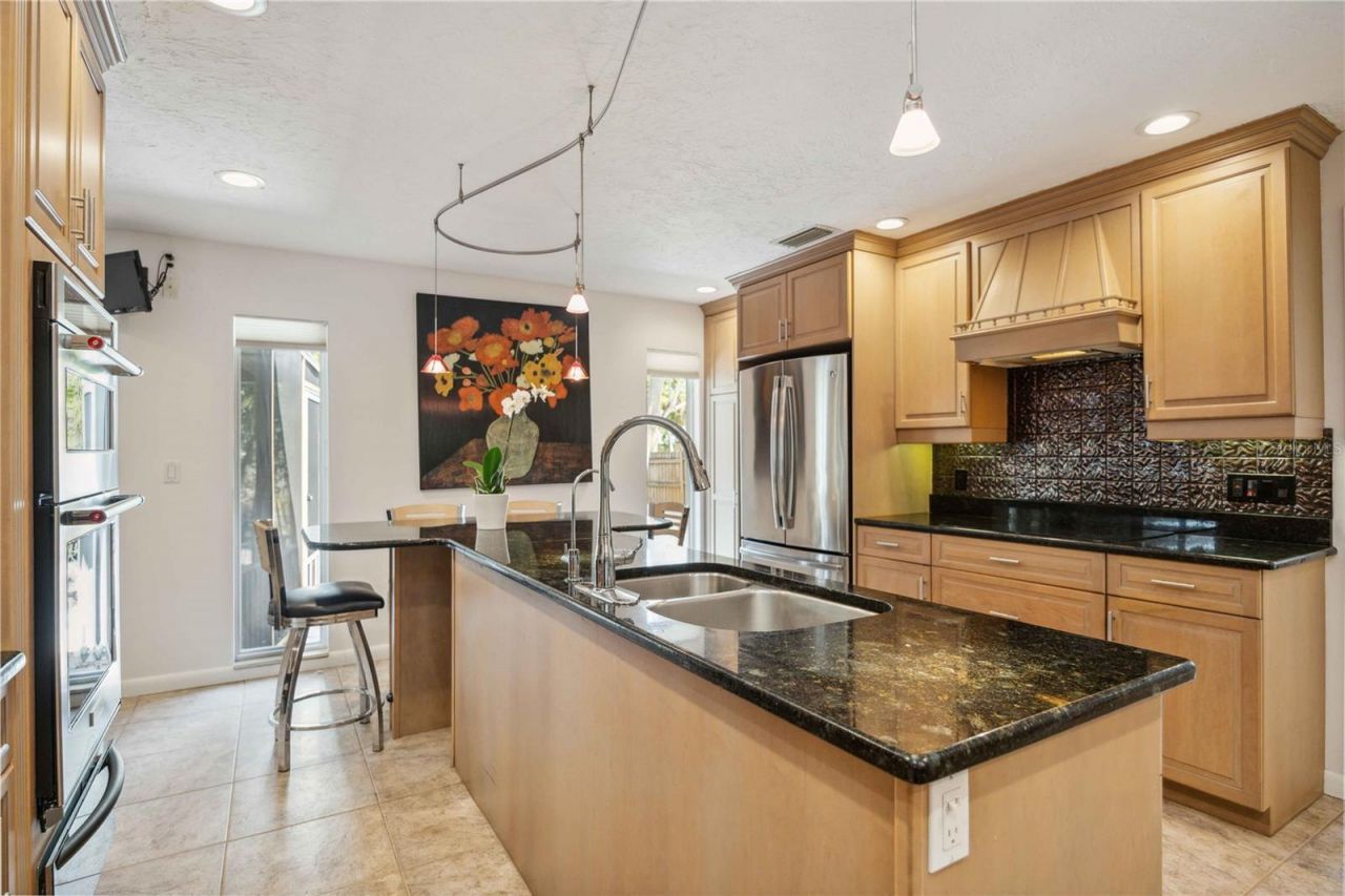 711 Birdsong Lane, Sarasota, FL 34242 Photo