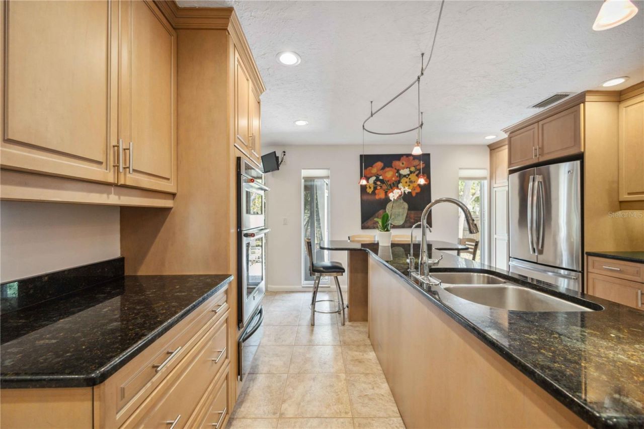 711 Birdsong Lane, Sarasota, FL 34242 Photo