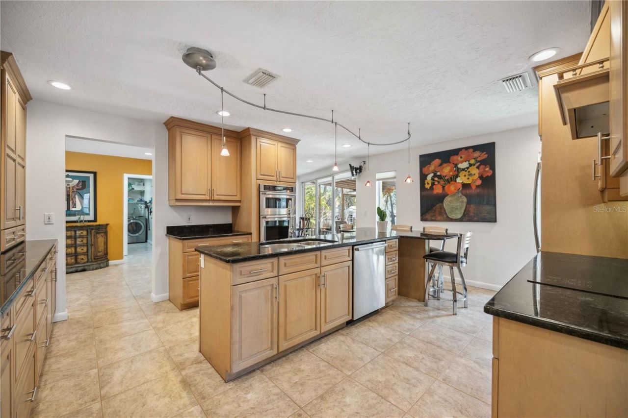 711 Birdsong Lane, Sarasota, FL 34242 Photo