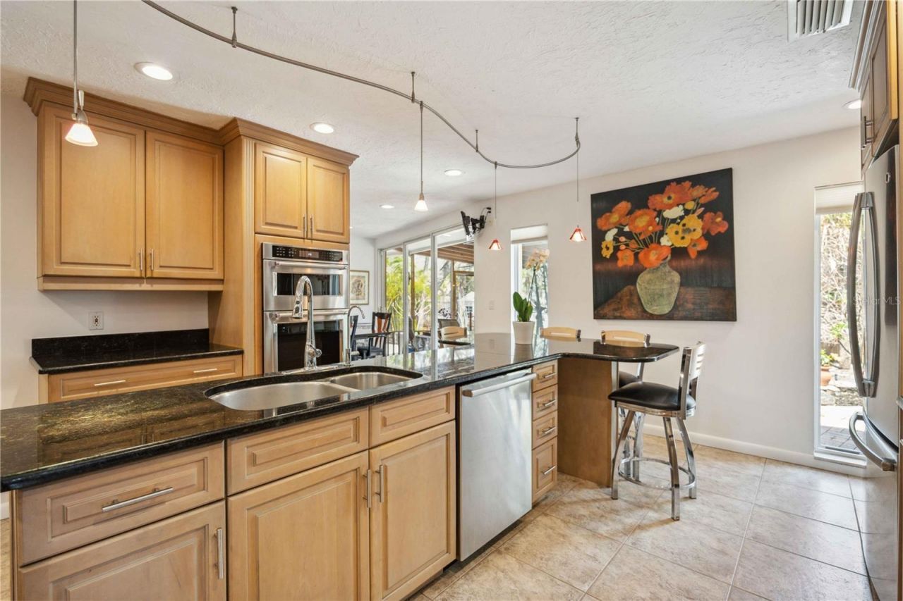 711 Birdsong Lane, Sarasota, FL 34242 Photo