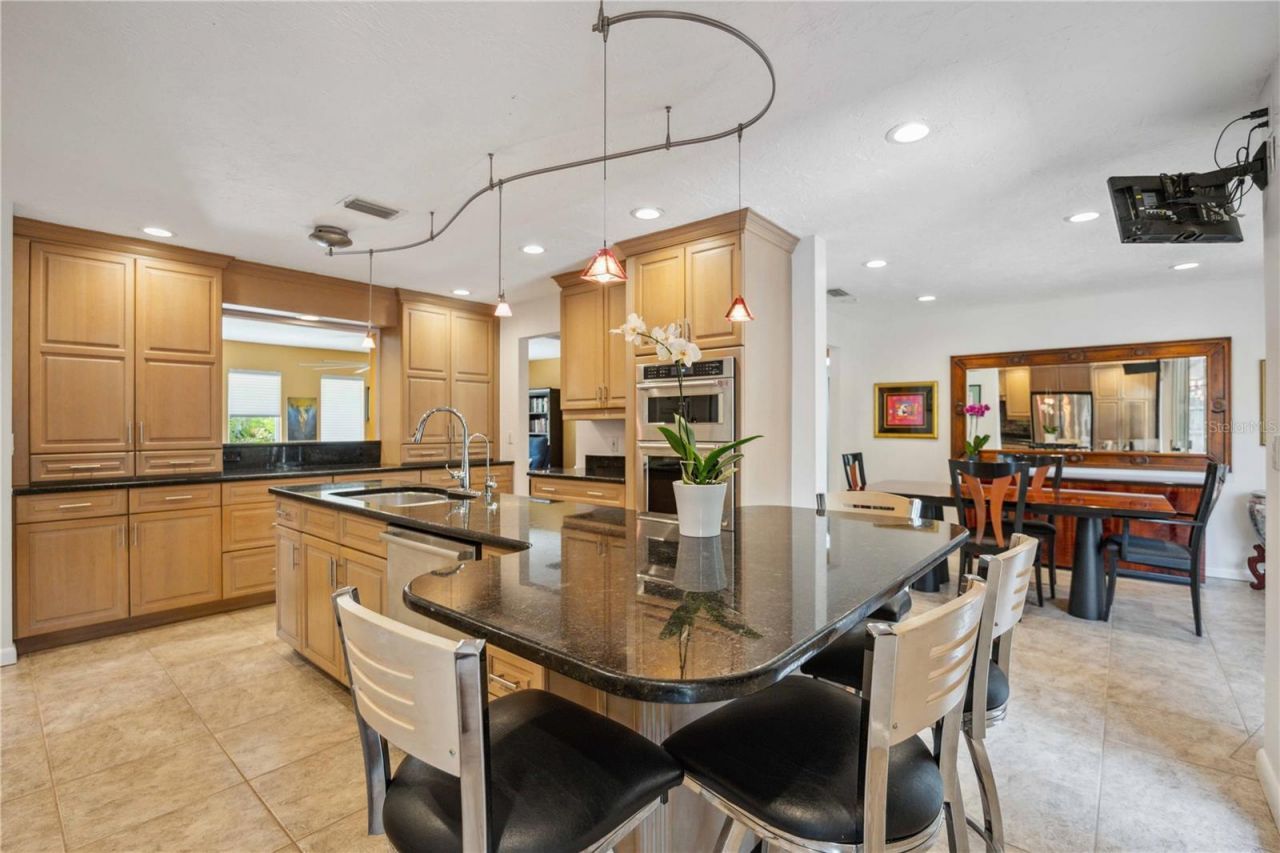 711 Birdsong Lane, Sarasota, FL 34242 Photo