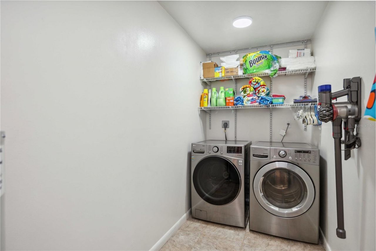 711 Birdsong Lane, Sarasota, FL 34242 Photo