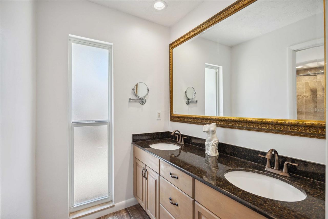 711 Birdsong Lane, Sarasota, FL 34242 Photo