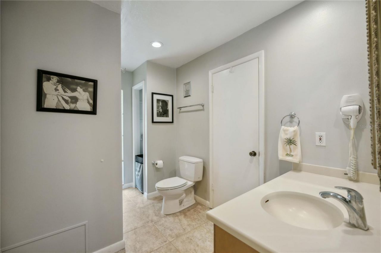 711 Birdsong Lane, Sarasota, FL 34242 Photo