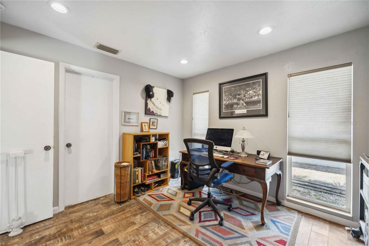 711 Birdsong Lane, Sarasota, FL 34242 Photo