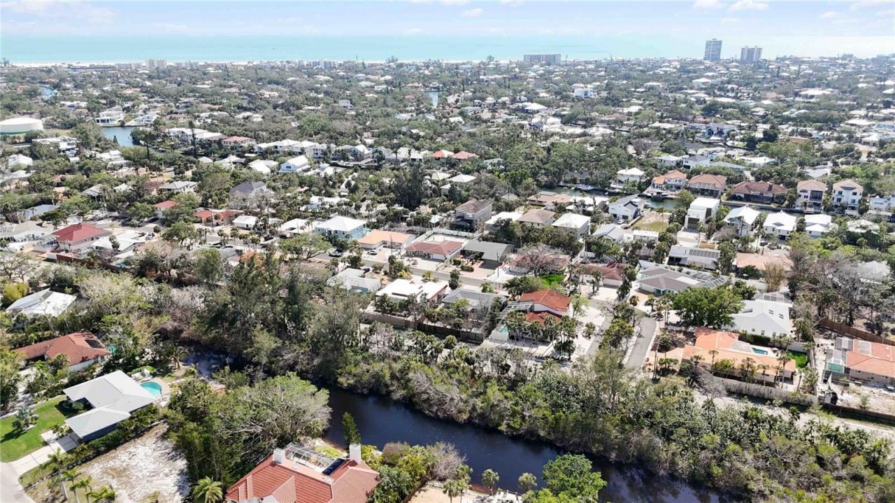 711 Birdsong Lane, Sarasota, FL 34242 Photo