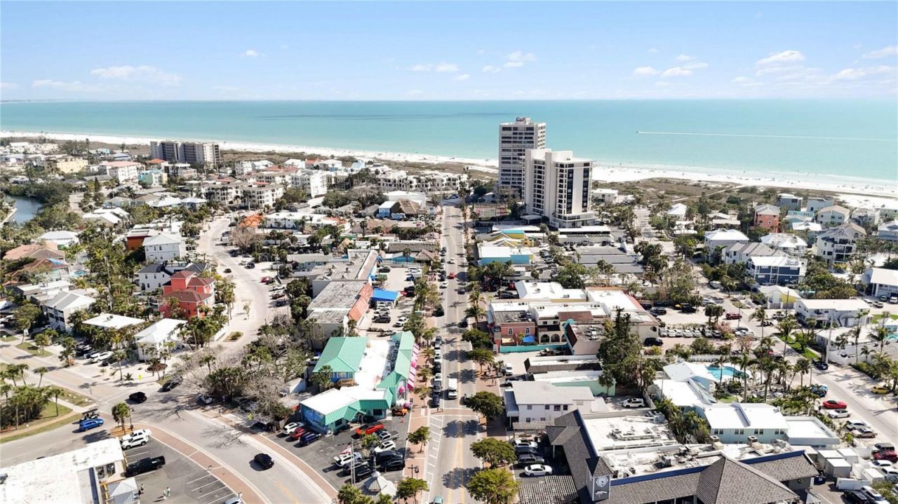 711 Birdsong Lane, Sarasota, FL 34242 Photo