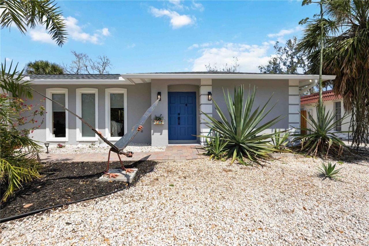 711 Birdsong Lane, Sarasota, FL 34242 Photo