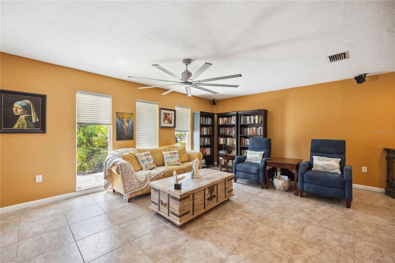 711 Birdsong Lane, Sarasota, FL 34242 Photo