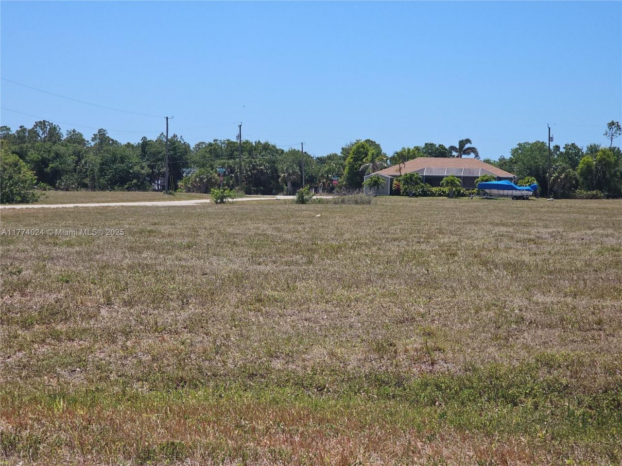 4134 NW 39 Th Pl, Cape Coral, FL 33993 Photo