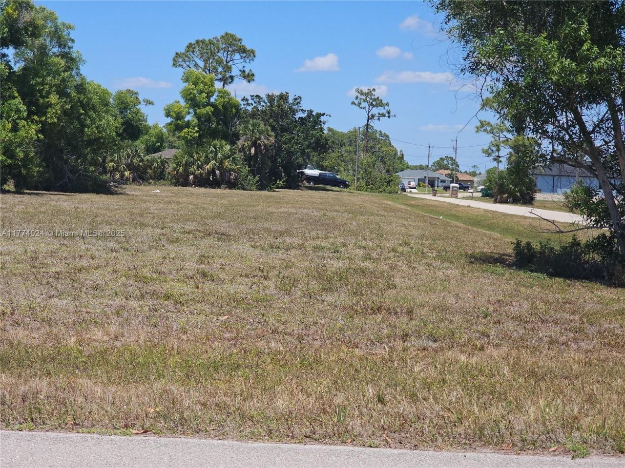 4134 NW 39 Th Pl, Cape Coral, FL 33993 Photo