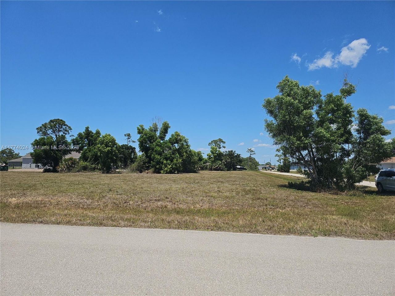4134 NW 39 Th Pl, Cape Coral, FL 33993 Photo