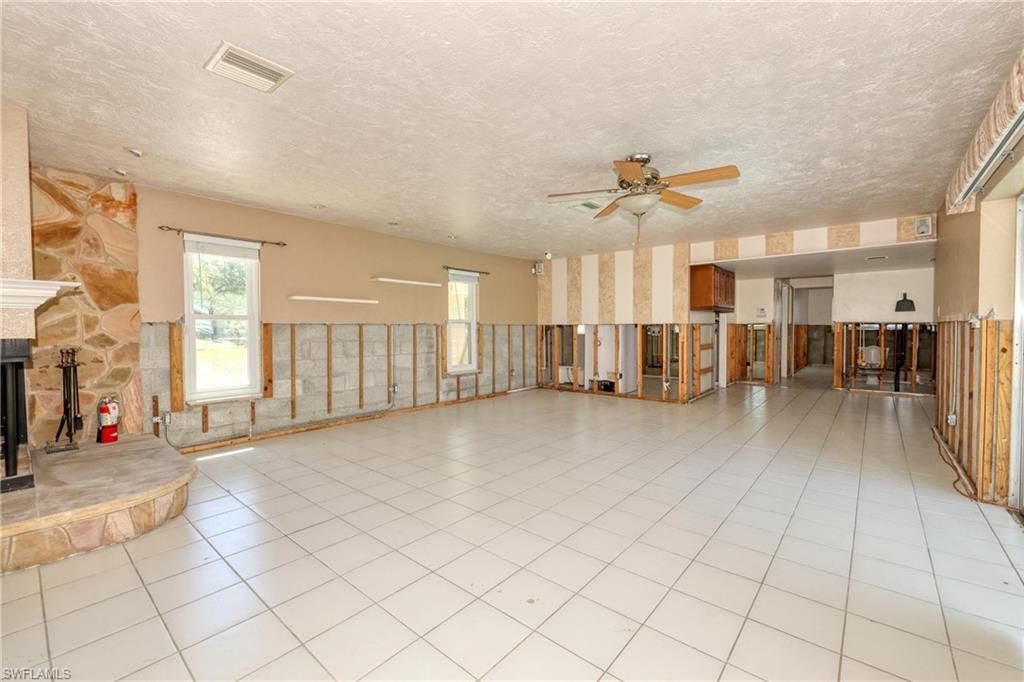 1888 Coral Cir, North Fort Myers, FL 33903 Photo