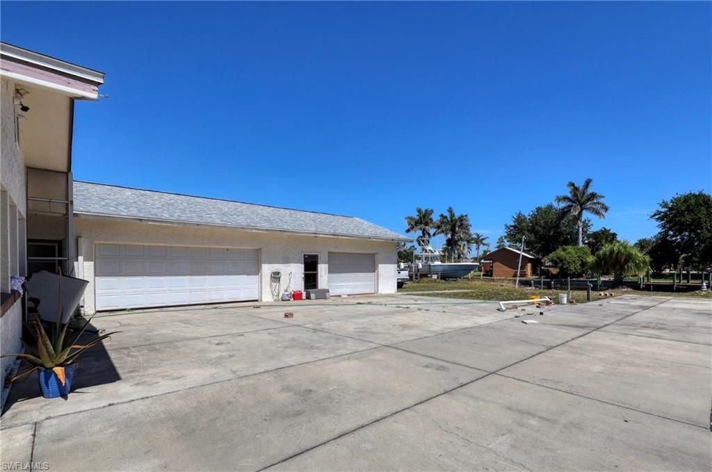 1888 Coral Cir, North Fort Myers, FL 33903 Photo