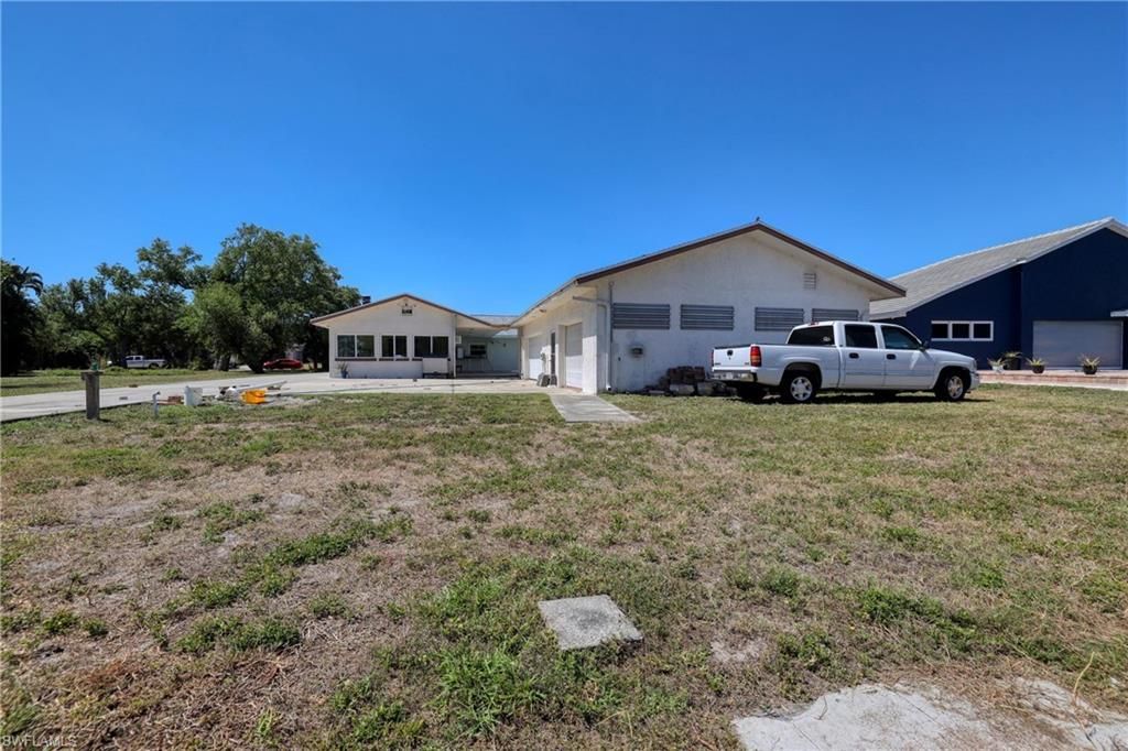 1888 Coral Cir, North Fort Myers, FL 33903 Photo