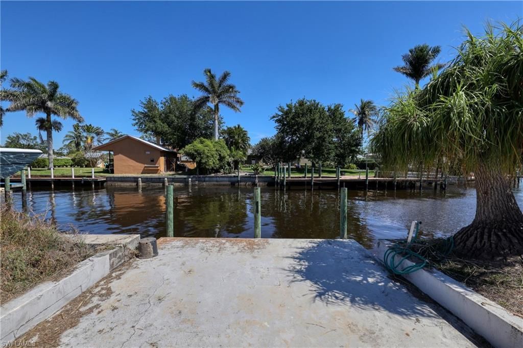 1888 Coral Cir, North Fort Myers, FL 33903 Photo