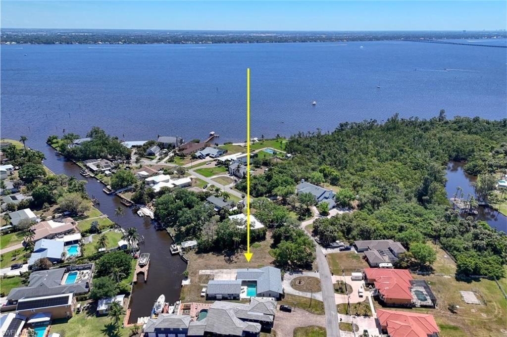 1888 Coral Cir, North Fort Myers, FL 33903 Photo