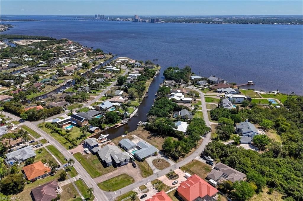 1888 Coral Cir, North Fort Myers, FL 33903 Photo