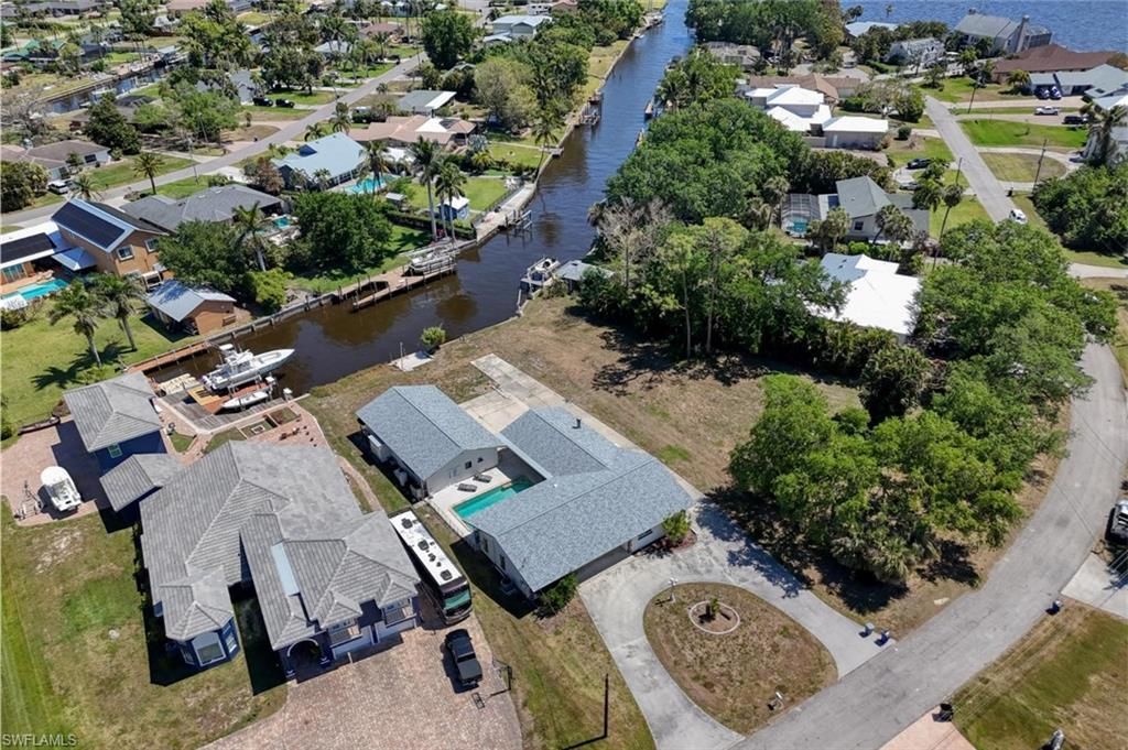 1888 Coral Cir, North Fort Myers, FL 33903 Photo