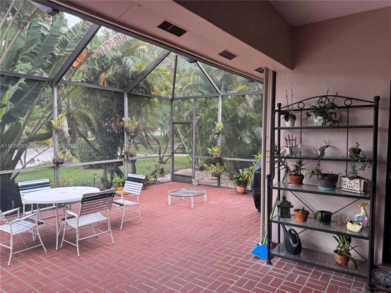 14679 Glencairn Rd, Miami Lakes, FL 33016 Photo