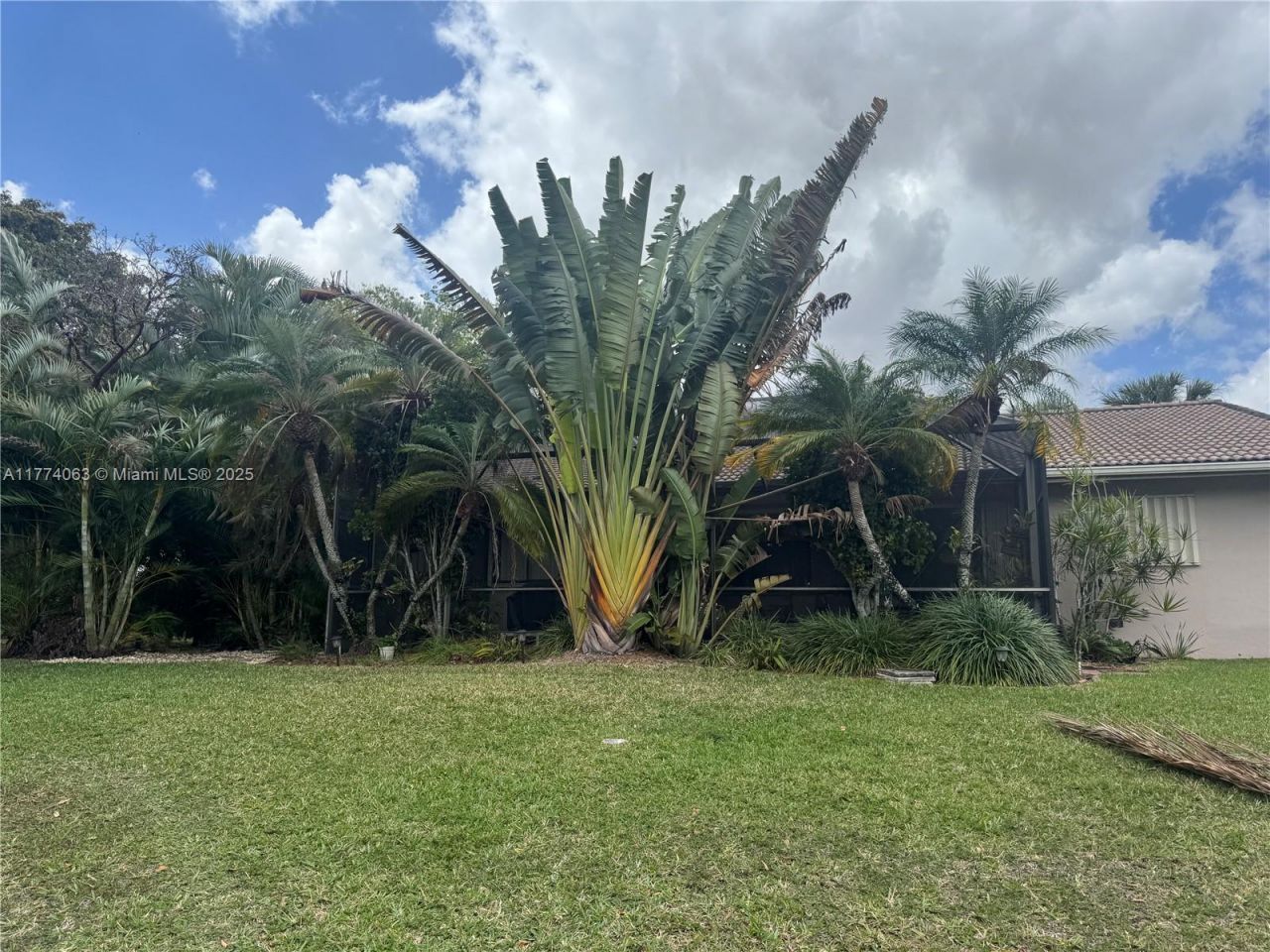 14679 Glencairn Rd, Miami Lakes, FL 33016 Photo