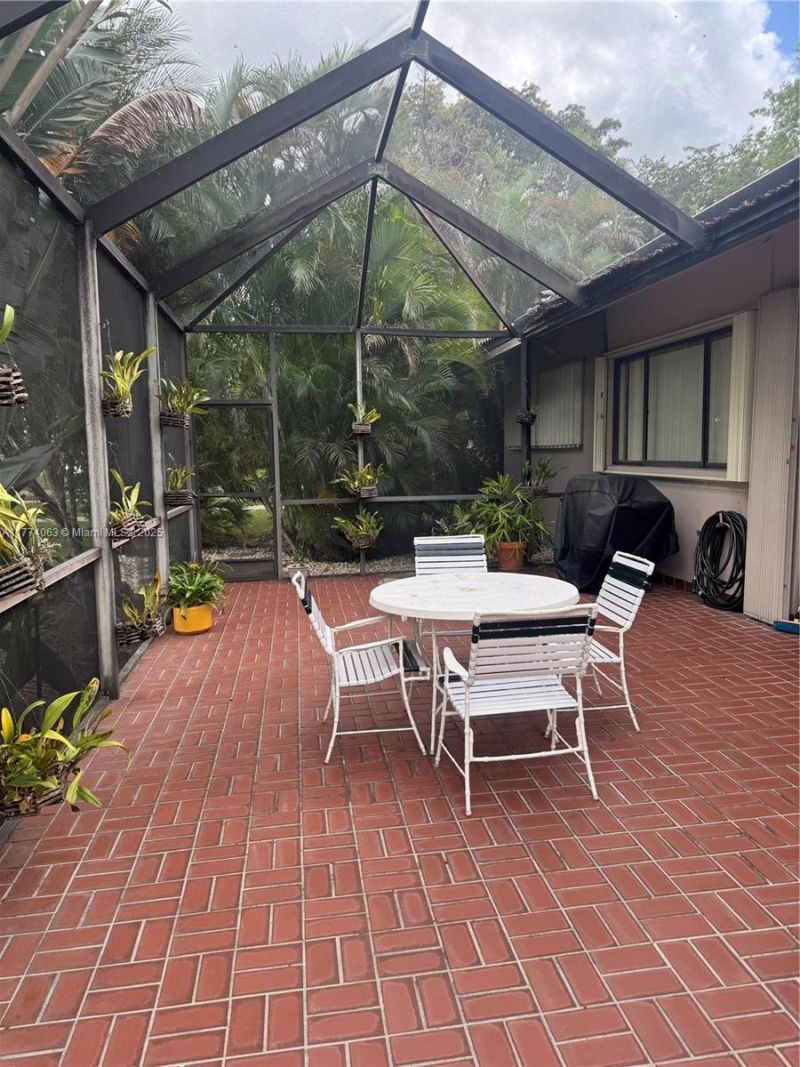 14679 Glencairn Rd, Miami Lakes, FL 33016 Photo