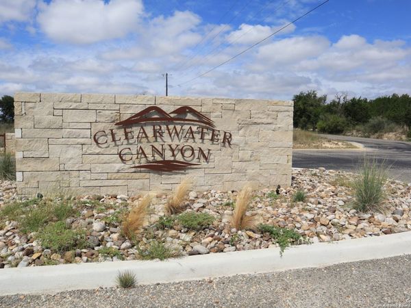 0 English Crossing, Pipe Creek, TX 78063