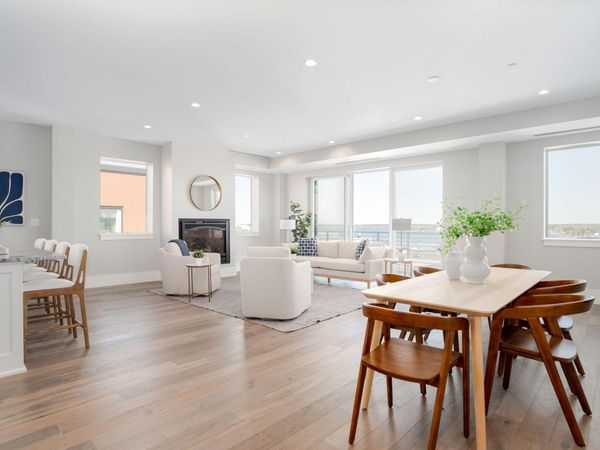 387 Commercial Street, Unit 710, Portland, ME 04101