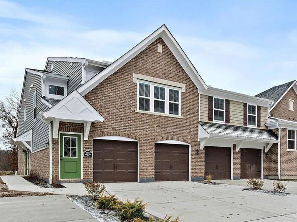 301 Parkview Lane, Unit 90301, Miami Twp, OH 45150