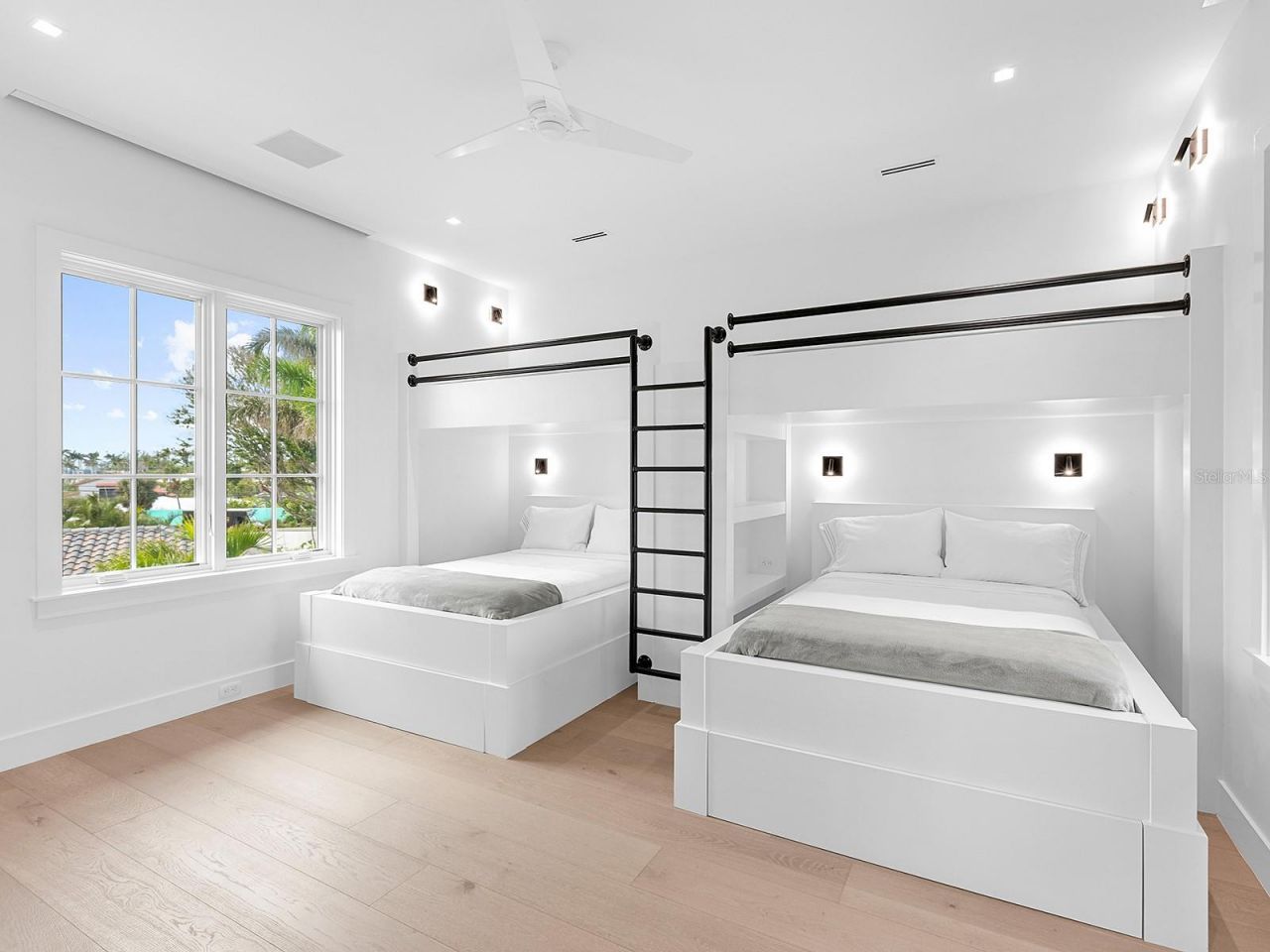 424 Bowdoin Circle, Sarasota, FL 34236 Photo