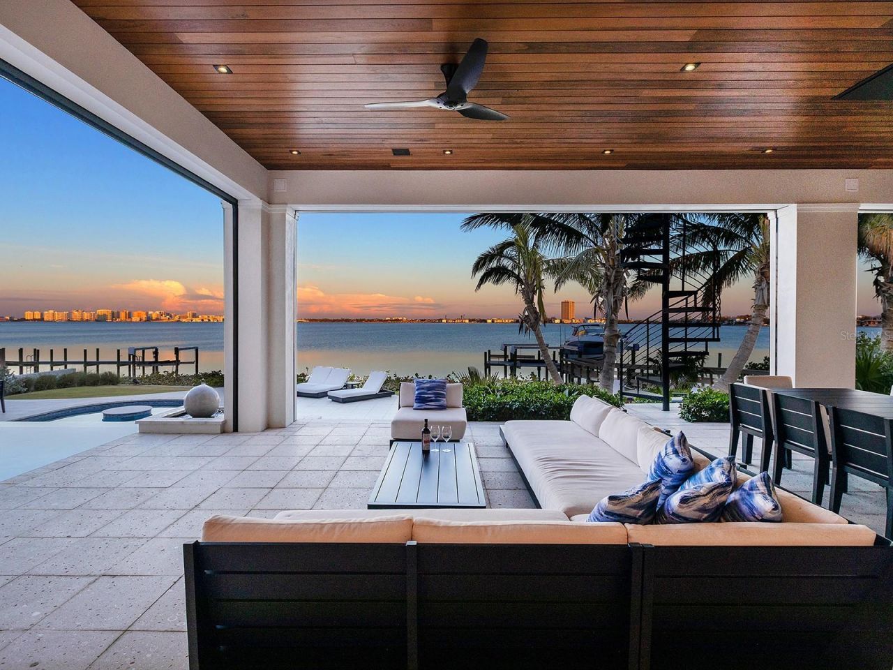 424 Bowdoin Circle, Sarasota, FL 34236 Photo