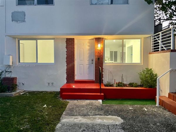 1201 Marseille Dr, Unit 17, Miami Beach, FL 33141