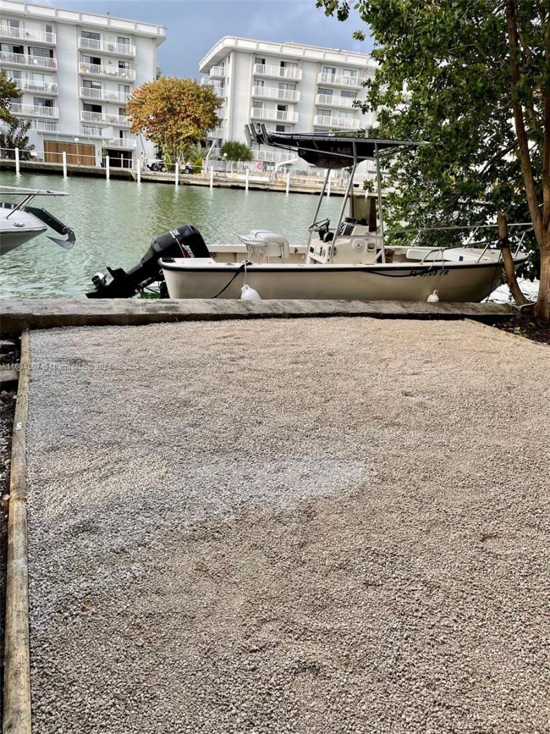 1201 Marseille Dr, Unit 17, Miami Beach, FL 33141 Photo