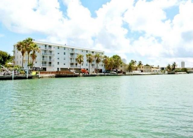 1201 Marseille Dr, Unit 17, Miami Beach, FL 33141 Photo