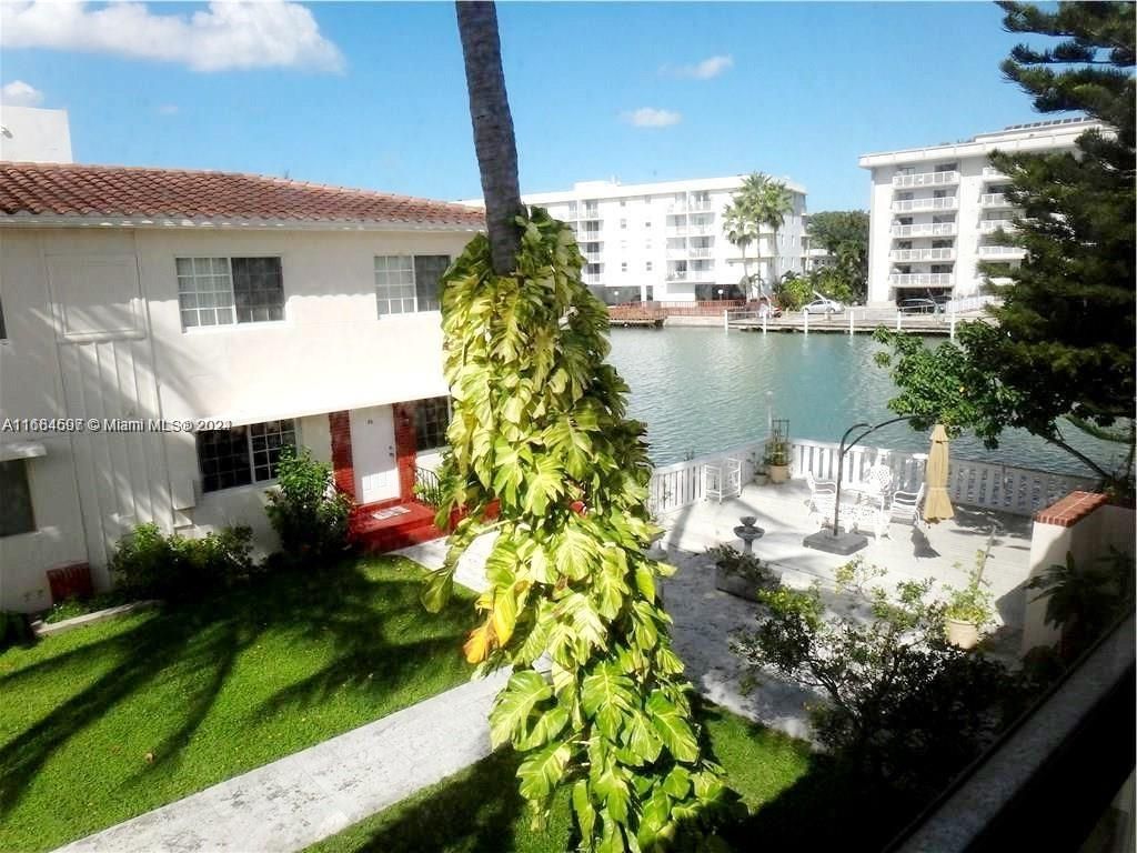 1201 Marseille Dr, Unit 17, Miami Beach, FL 33141 Photo