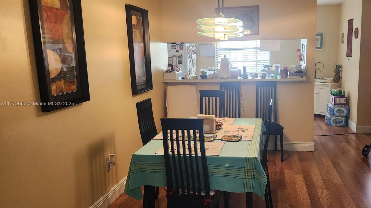 3545 Magellan Cir, Unit 352-5, Aventura, FL 33180 Photo