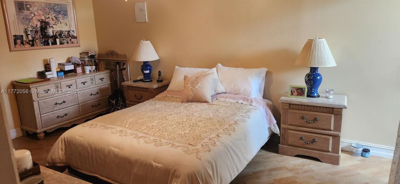 3545 Magellan Cir, Unit 352-5, Aventura, FL 33180 Photo