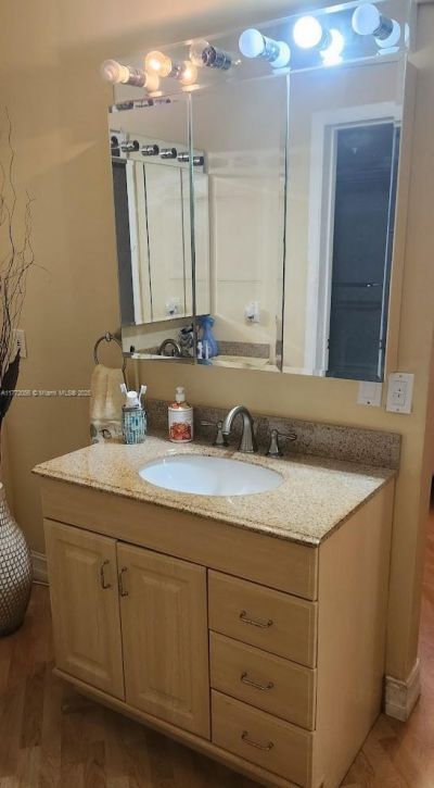 3545 Magellan Cir, Unit 352-5, Aventura, FL 33180 Photo