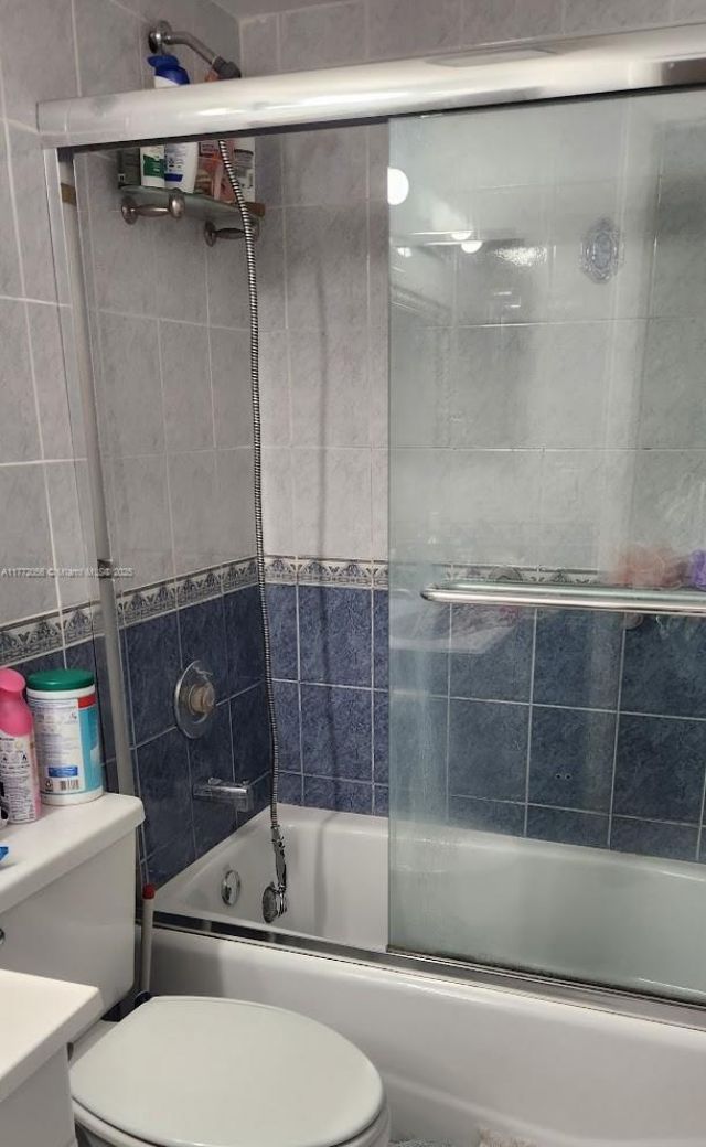 3545 Magellan Cir, Unit 352-5, Aventura, FL 33180 Photo