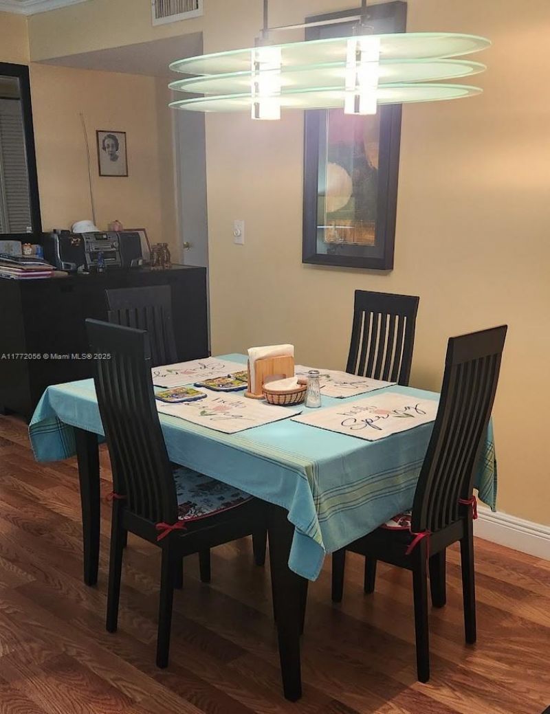 3545 Magellan Cir, Unit 352-5, Aventura, FL 33180 Photo