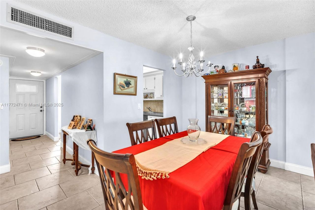 4898 NW 29th Court, Unit 201, Lauderdale Lakes, FL 33313 Photo