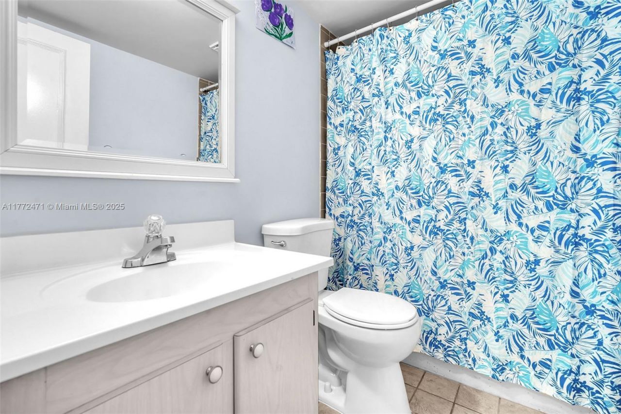 4898 NW 29th Court, Unit 201, Lauderdale Lakes, FL 33313 Photo