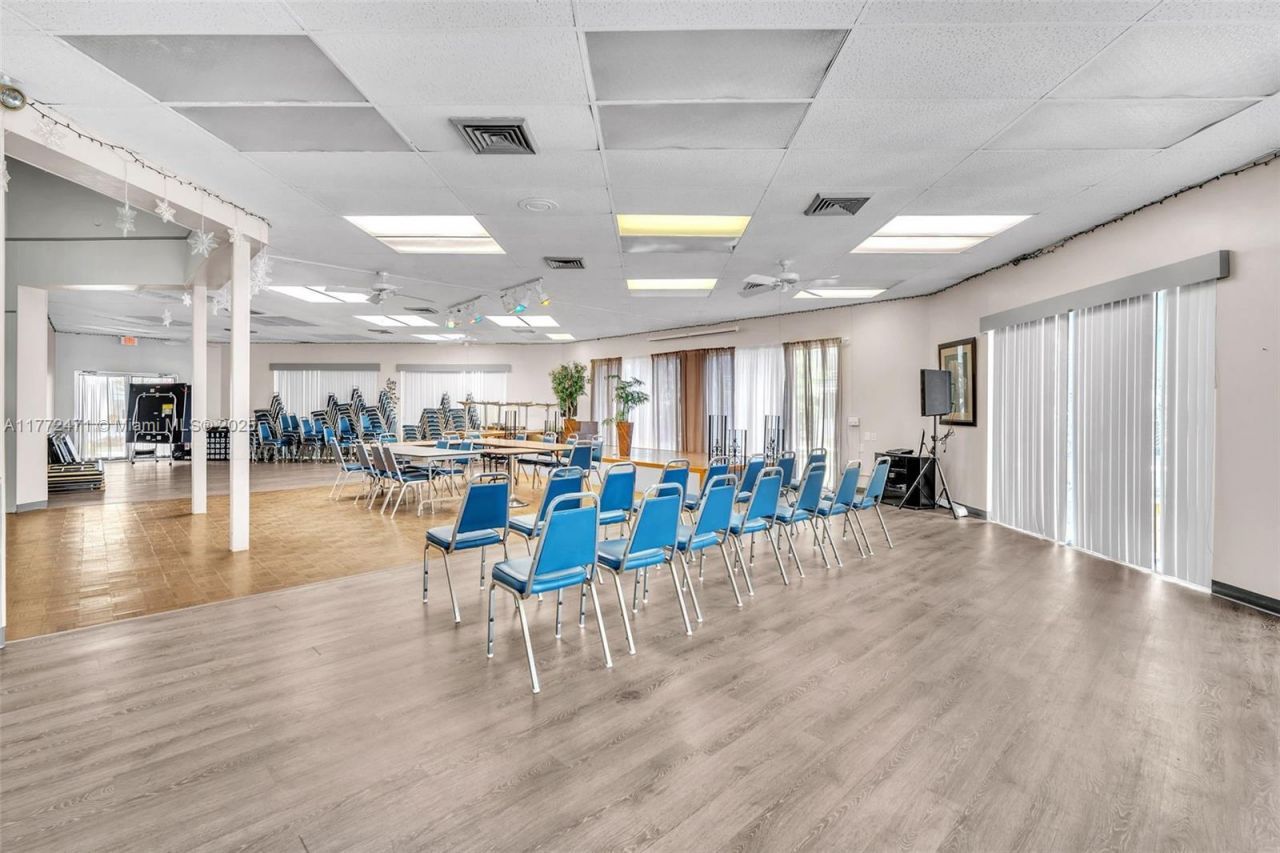 4898 NW 29th Court, Unit 201, Lauderdale Lakes, FL 33313 Photo