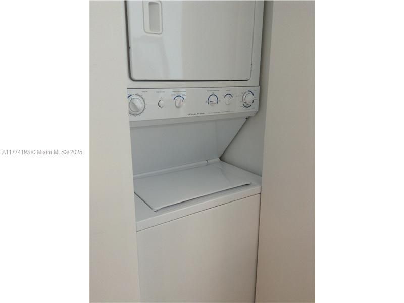 350 NE 24th St, Unit 1108, Miami, FL 33137 Photo