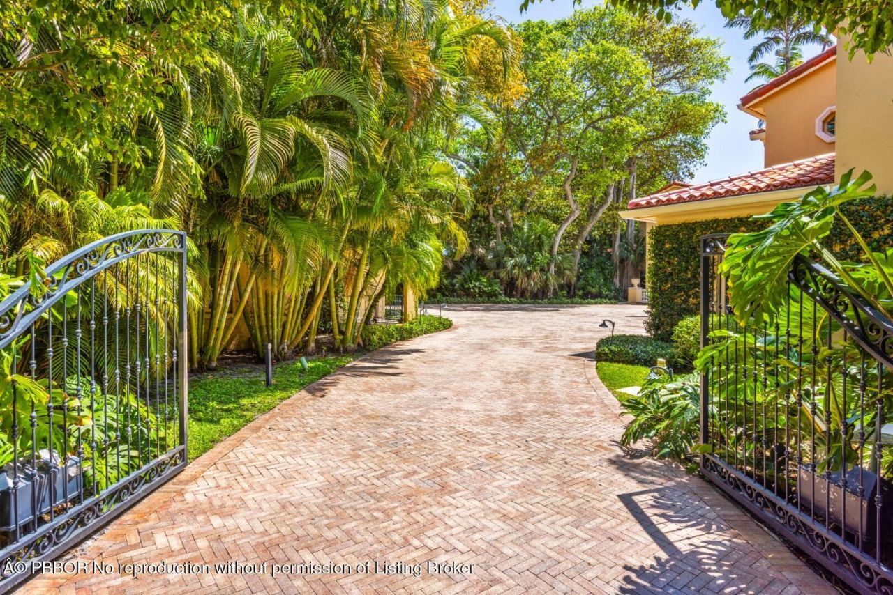 226 Via Las Brisas, Palm Beach, FL 33480 Photo