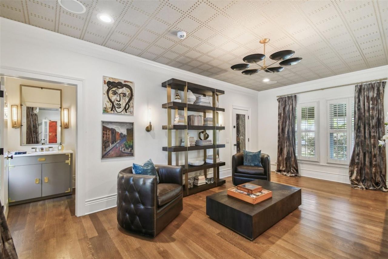 3313 W Mullen Avenue, Tampa, FL 33609 Photo