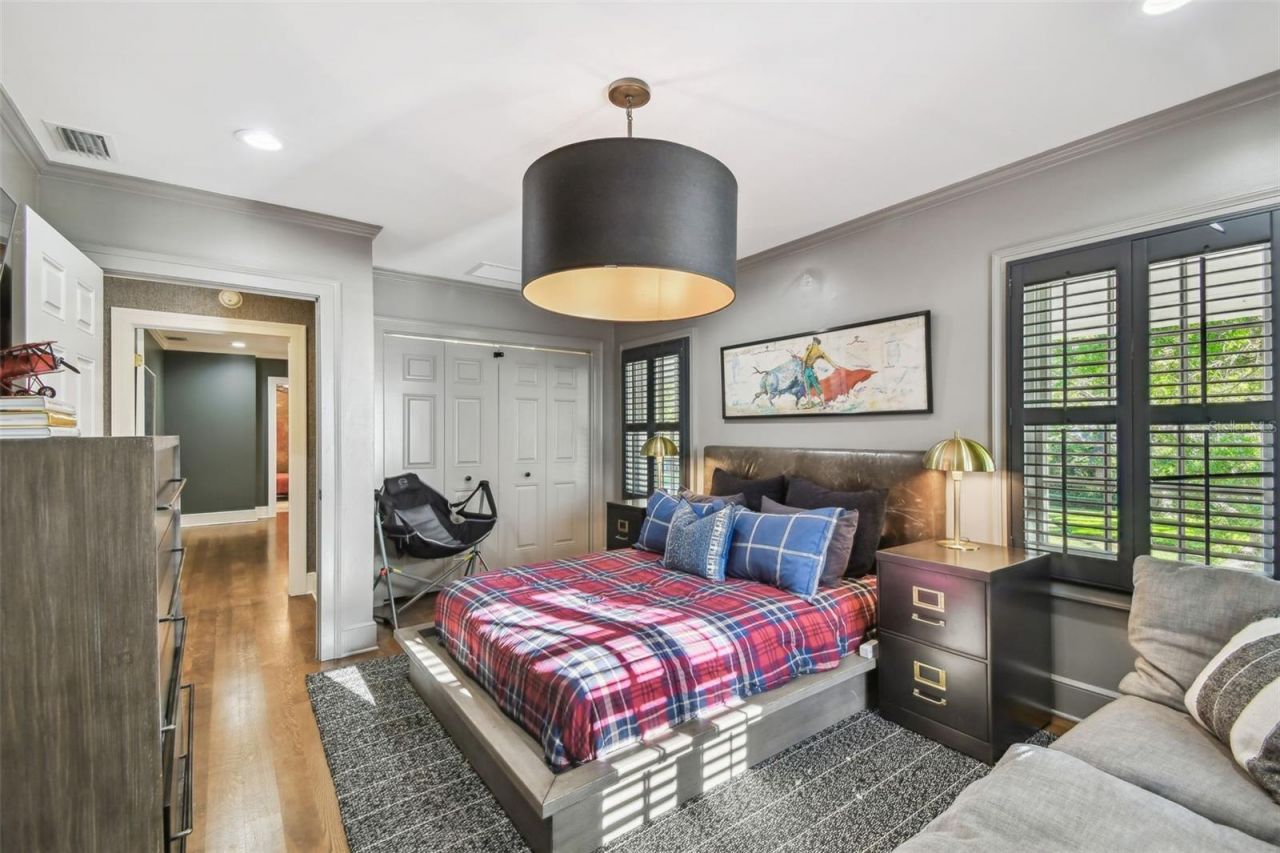 3313 W Mullen Avenue, Tampa, FL 33609 Photo