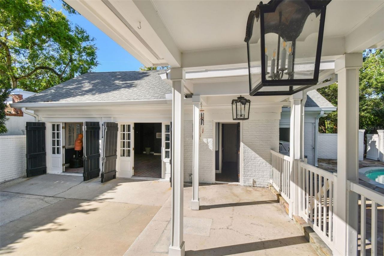 3313 W Mullen Avenue, Tampa, FL 33609 Photo